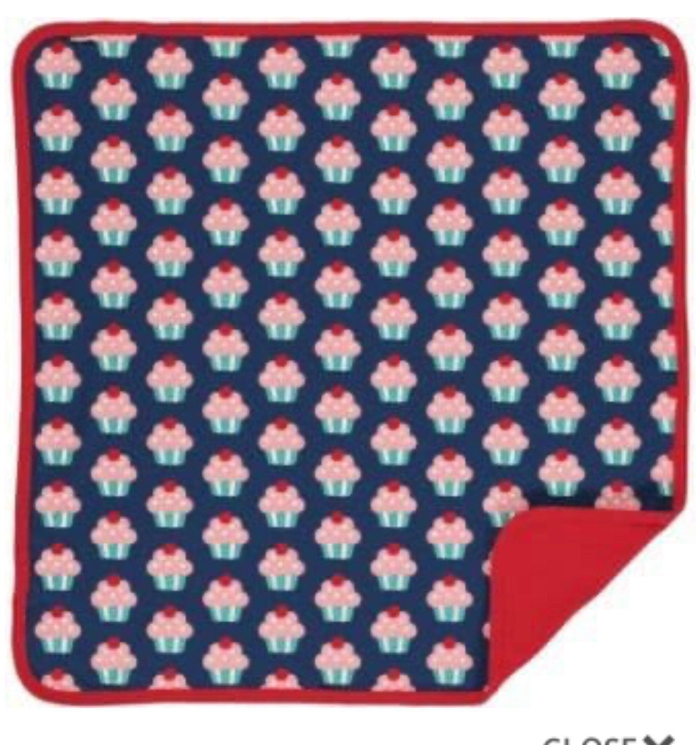 Maxomorra Blanket Cupcake